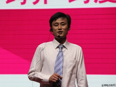 跨越、跨界、跨度 真爱王者归来，签约3万台引领行业新篇章